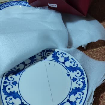 Hediye Paketinin Dayanıksızlığı Nedeniyle Kırılan Ürünler