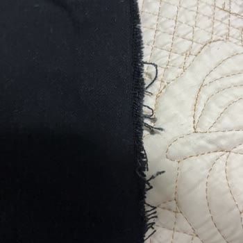 Mavi'den Aldığım Pantolonun Paçaları Söküldü Ve Yamuklaştı