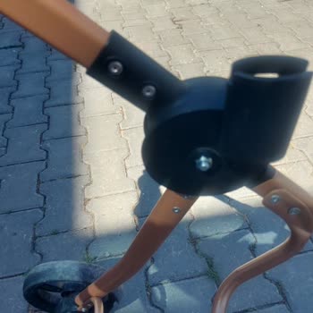 Bebek Arabasının Katlama Sorunu Ve Müşteri Hizmetlerinden Dönüş Alamıyorum