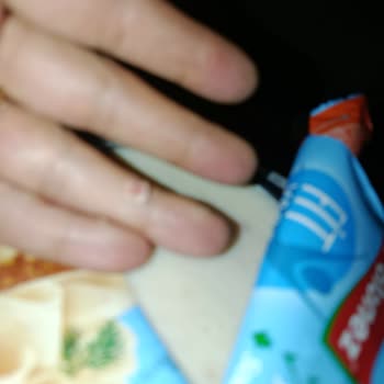 Polonez Fit Piliç Jambonda Kemik Parçası Nedeniyle Dişim Kırıldı, Mağduriyet Yaşıyorum