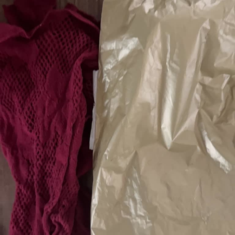 Yanlış Ürün Gönderimi Ve İade Sorunu: Şort Etek Yerine Külotlu Çorap Geldi