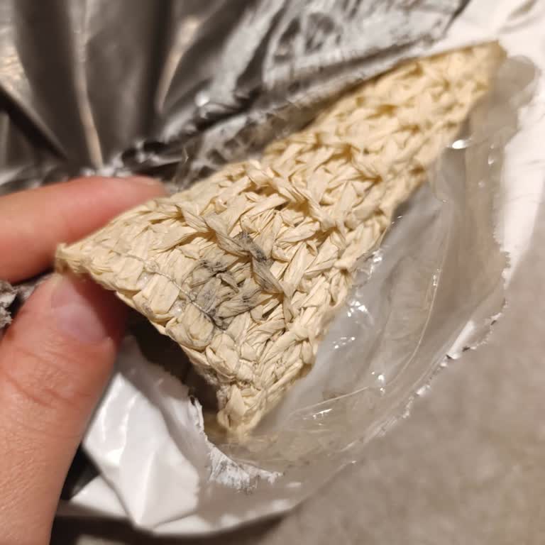 Hasarlı Ve Lekeli Çanta, İade Bilgisi Yok!