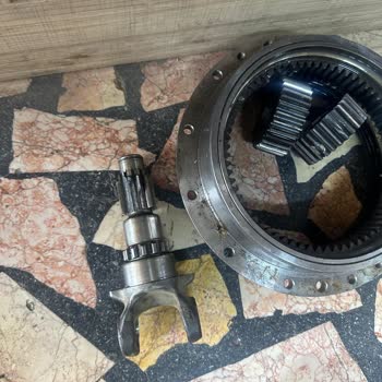 Deutz Fahr 5090G Traktörümde Tekrarlayan Dişli Arızası Ve Yüksek Maliyet Mağduriyeti