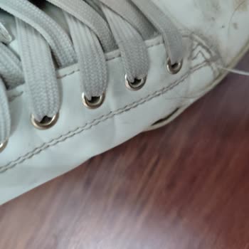 Kısa Sürede Deforme Olan Ayakkabı İçin Değişim Talebi Ve Çözüm Eksikliği