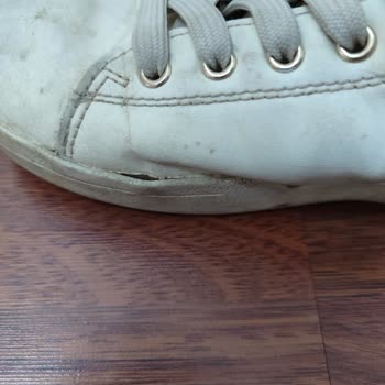 Kısa Sürede Deforme Olan Ayakkabı İçin Değişim Talebi Ve Çözüm Eksikliği