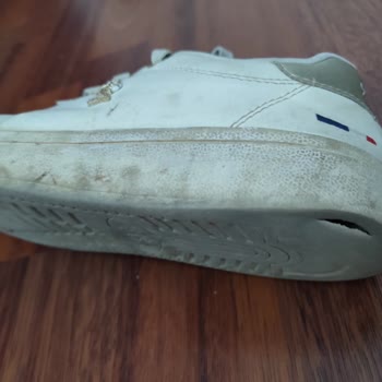 Kısa Sürede Deforme Olan Ayakkabı İçin Değişim Talebi Ve Çözüm Eksikliği