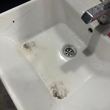 İstasyon Tuvaletlerinde Sürekli Hijyen Sorunu Ve Kötü Koku