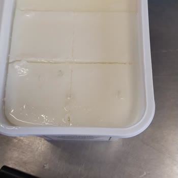 Aldığım Ekici Süzme Peynirin Ambalajı Açılınca Küflü Çıkması Hayal Kırıklığı Yaşattı