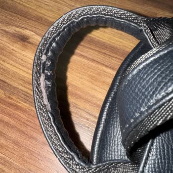 Satın Alınan Sırt Çantasında Kısa Sürede Soyulma Ve Satıcıdan Dönüş Alamama