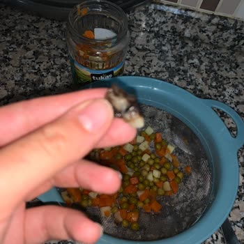 Konserve Garnitürden Böcek Çıktı Tukaş’tan Açıklama Ve Çözüm Bekliyorum