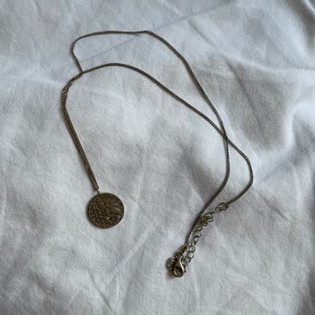 Hediye Kolyede Erken Kararma Ve Manevi Değer Kaybı