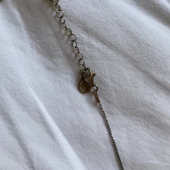 Hediye Kolyede Erken Kararma Ve Manevi Değer Kaybı