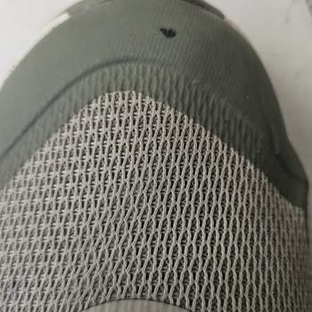 Kısa Sürede Deforme Olan Ayakkabı Ve Yetersiz Satıcı İlgisi