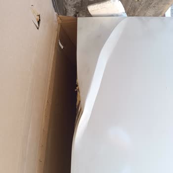Hasarlı Buzdolabı Ve Sorumluluk Kabul Etmeyen Firmalar Nedeniyle Mağduriyet