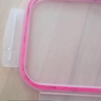Lav Saklama Kapının Kapağının Kararmasının Asla Temizlenmemesi