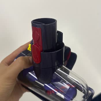 Dyson Süpürgenin Başlığı Hasarlı Çıktı Değişim Yapılmadı