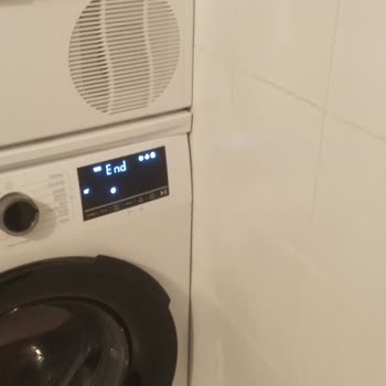 Beko Çamaşır Makinesi Sıkma Esnasında Yerinden Oynuyor, Çözüm Bulunmuyor