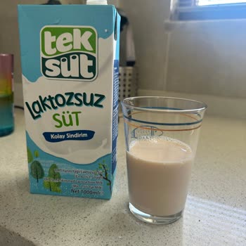 Son Kullanma Tarihi Geçmemiş Laktozsuz Sütte Renk Ve Görünüm Sorunu
