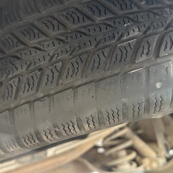 Ful Kaskolu Kiralık Araçta Lastik Patlaması Sonrası Garenta'dan Yetersiz Destek Ve Mağduriyet!