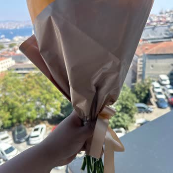 Beklentiyi Karşılamayan Çiçek Ve İletişim Sorunu Yaşadım