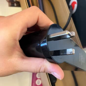 Dyson Airstrait Adaptör Sorunu: Cihazı Kullanamıyorum, Mağduriyetim Giderilmiyor