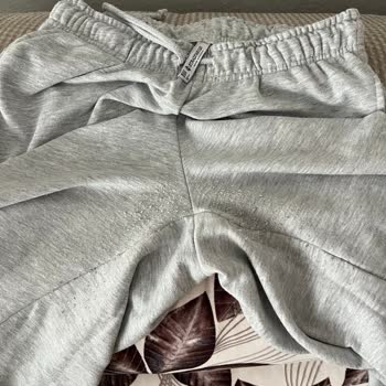 İki Kez Giyilen Pantolonda Tiftiklenme Ve Renk Atması Şokunu Yaşadım