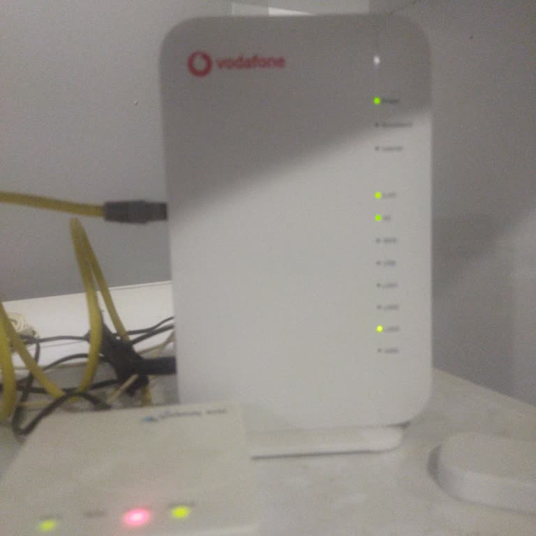 Bir Aydır İnternet Yok Müşteri Hizmetlerinden Çözüm Alamıyorum