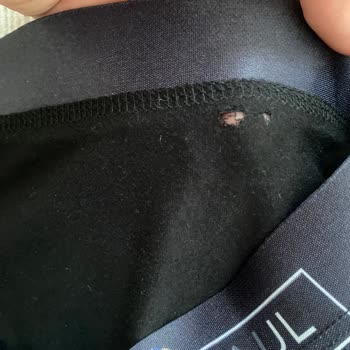 Yırtık Gelen Boxer Ve Müşteri Hizmetlerine Ulaşamama Mağduriyeti