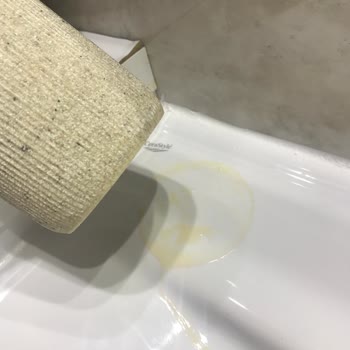 Zara Home Reçine Sıvı Sabunlukta Kısa Sürede Paslanma Ve Çatlama Sorunu