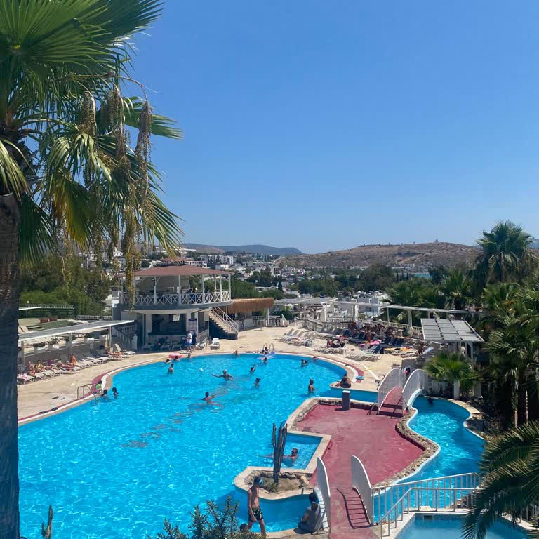 Otel Personelinden Rahatsız Edici Davranışlar Ve İlgisiz Yönetim