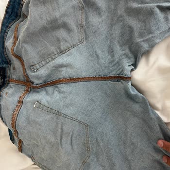 Lufian Kısa Sürede Yırtılan Pantolon İçin Değişim Talebi