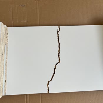 Kırık Gelen Kitaplık Parçası Ve Yetersiz Çözüm Süreci