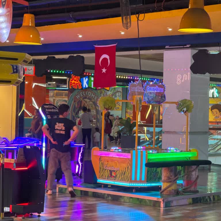 Joy Parkta Küçük Çocuklara Trambolin Yasağı Aileleri Mağdur Ediyor