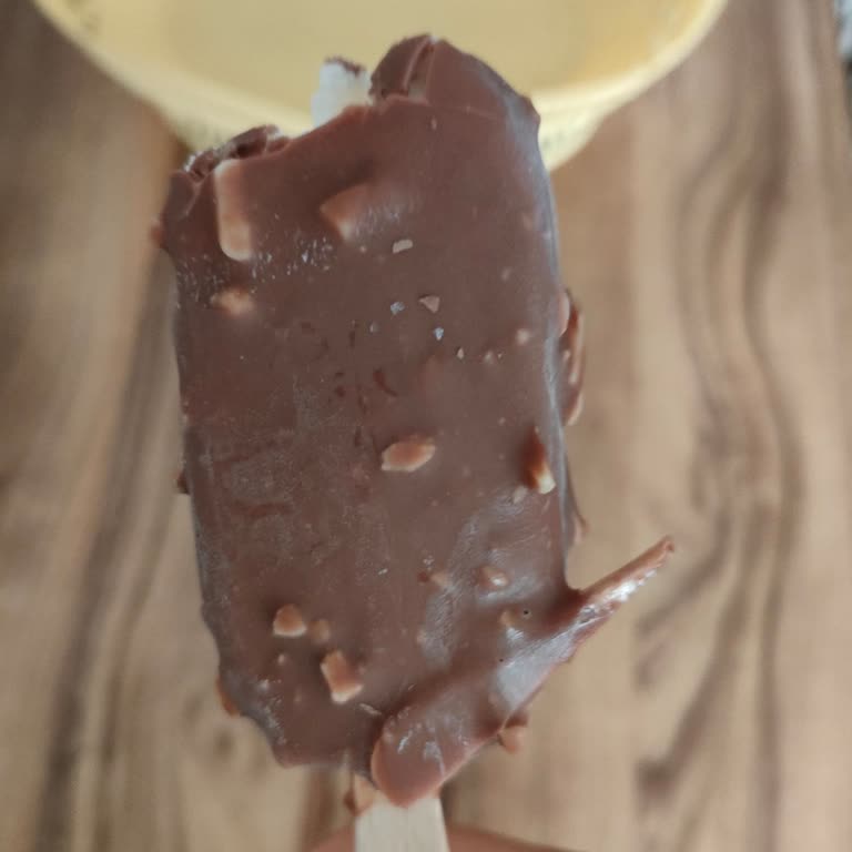 Aldığım Dondurmada Çubuk Sorunu Ve Para İadesi Talebim