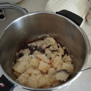 Fissler Vita Quick Premium Düdüklü Tencere Yemekleri Yaktı, Değişim Talebi