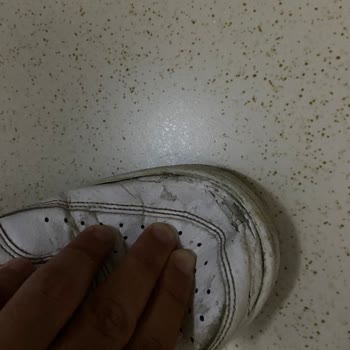 Kısa Sürede Parçalanan Nike Ayakkabı İçin FLO'dan İade Talebim Reddedildi