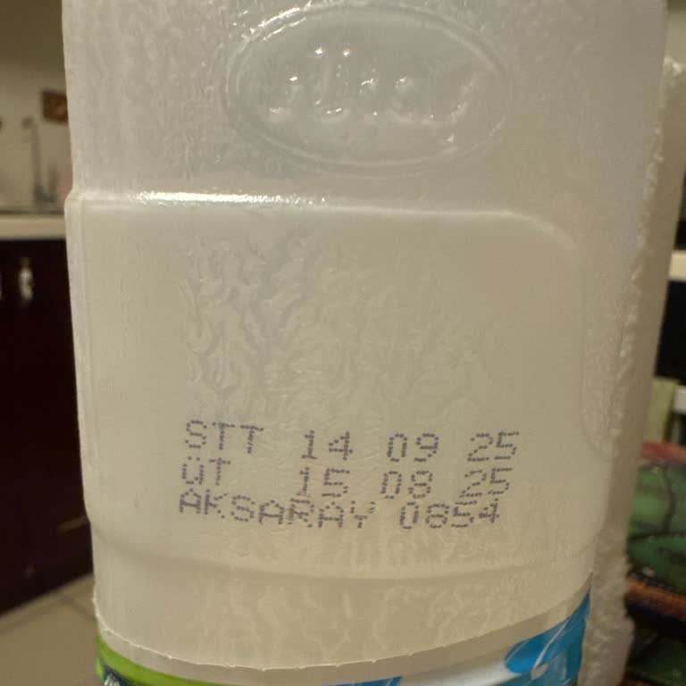 Sütaş Ayranında Bozuk Tat Ve Sürekli Kalite Sorunu