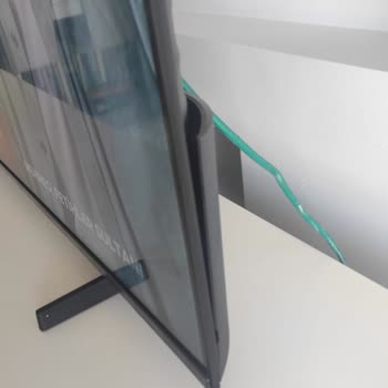 Sıfır Diye Aldığım TV Kırık Ve Kullanılmış Çıktı, İade Talebim Sonuçsuz Kaldı