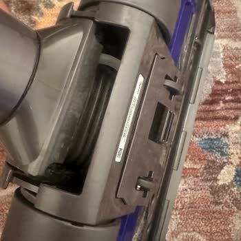 Dyson Süpürge Başlığı Sürekli Kırılıyor, Müşteri Hizmetlerinden Yanıt Alamıyorum