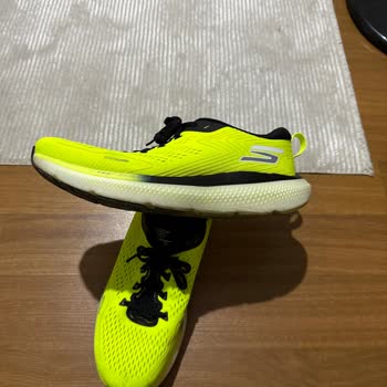 6600 TL’lik Ayakkabı 20 Kez Giyince Yırtıldı, Skechers Çözüm Sunmadı