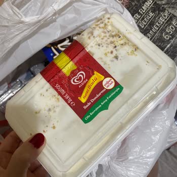 Geç Teslimat Ve Erimiş Ürünler Nedeniyle Mağduriyet Yaşadım