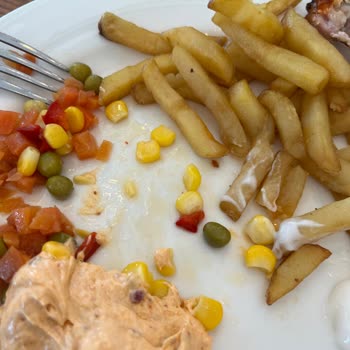 Royal Teos Thermal Resort'ta Temizlik Ve Hizmet Sorunları Nedeniyle Mağduriyet