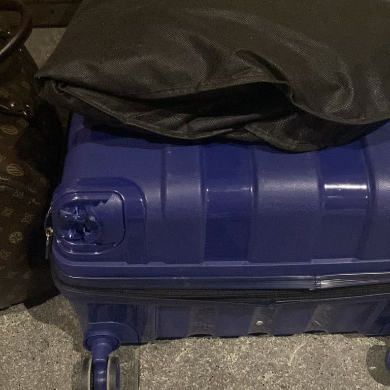 A Jet Uçuşunda Valizim Kırıldı, Personel İlgisiz Davrandı Ve Mağdur Edildim