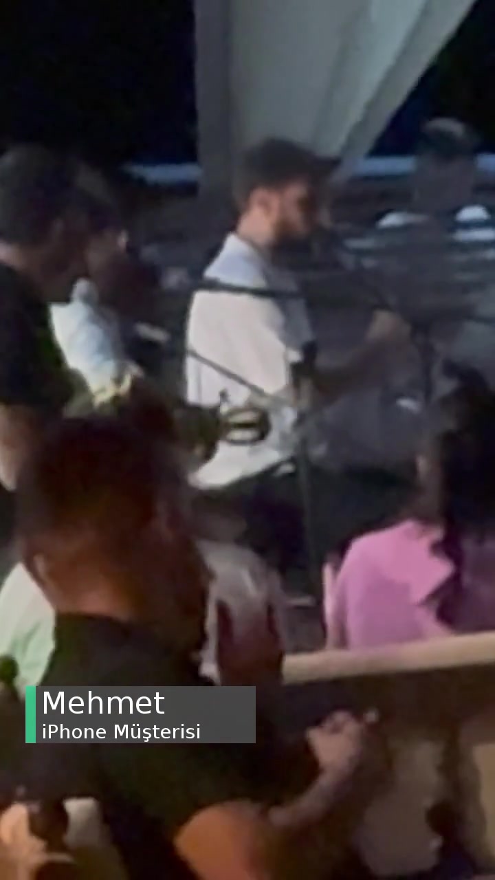 iPhone 16 Pro Max Telefonda Kararmalar videonun kapak resmi