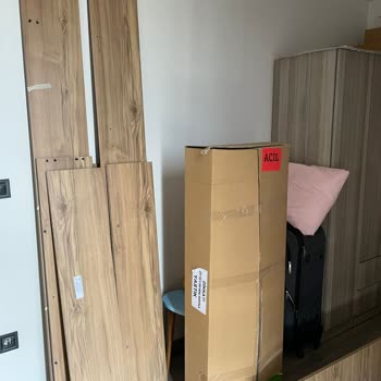 Eksik Ve Hatalı Parçalar Nedeniyle Karyola Kurulumu Bir Türlü Yapılamadı