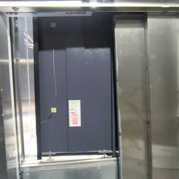 Sıfır Asansör Sürekli Arızalı, Can Güvenliğimiz Tehlikede