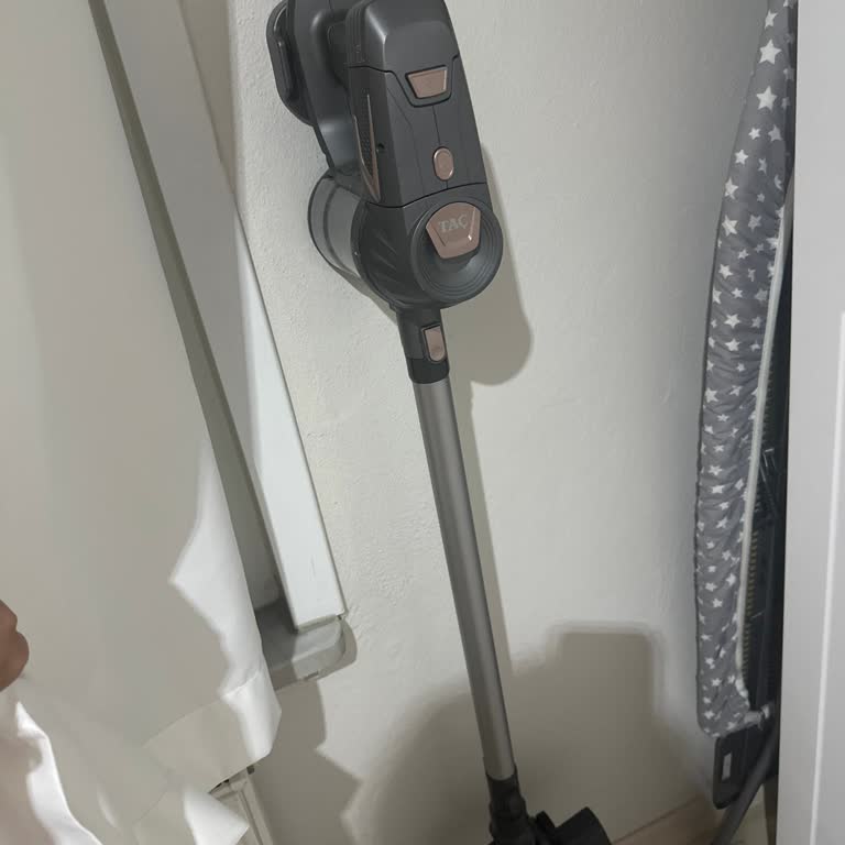 Yeni Alınan Süpürge Çekim Gücü Düşük Ve Çöpleri Dışarı Atıyor