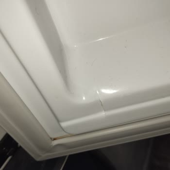 Yeni Alınan Buzdolabında Kırık Ve Çatlak Şoku: Değişim Talebim Var!