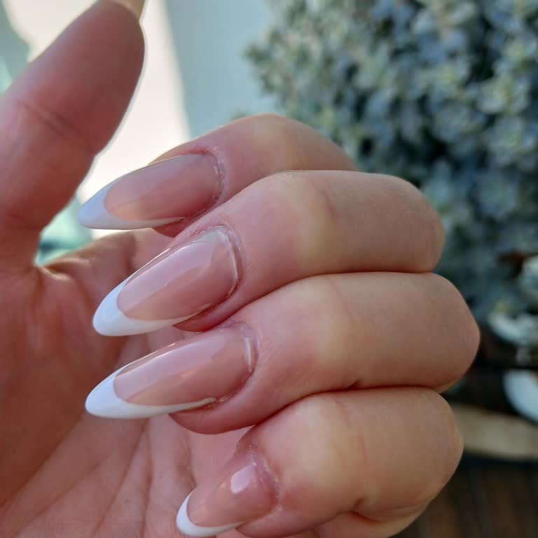 Protez Tırnak İşleminde Kalitesiz Sonuç Ve Yetersiz Müşteri Desteği