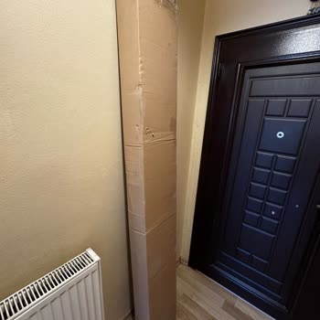 Kırık Gelen Kitaplık Ve Geciken İade Süreci Mağduriyeti